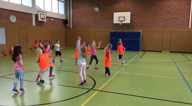 Handball Tag an der Schule Bindfeldweg